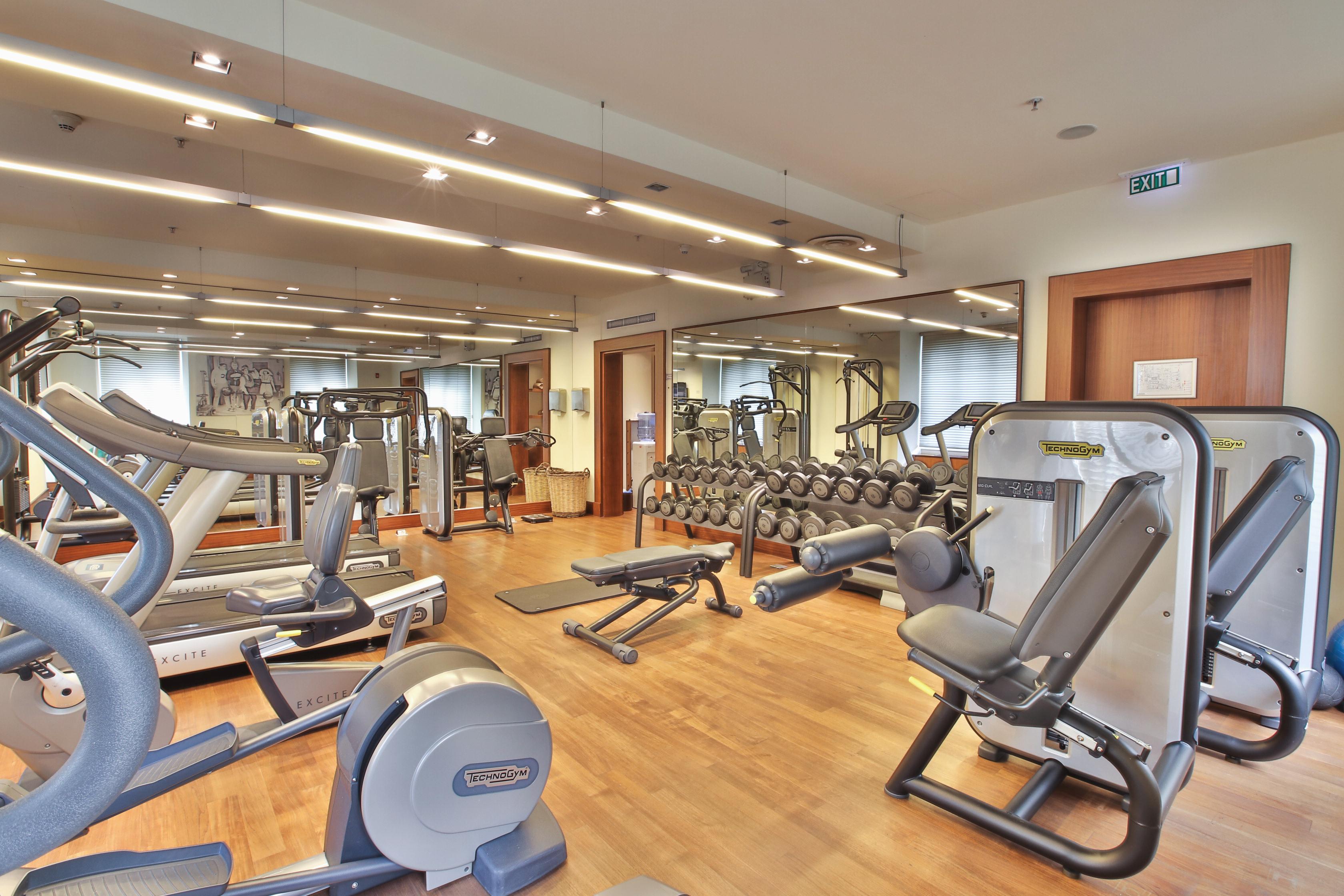 Pera Palace Hotel Provincia di Provincia di Istanbul Esterno foto The gym at the hotel