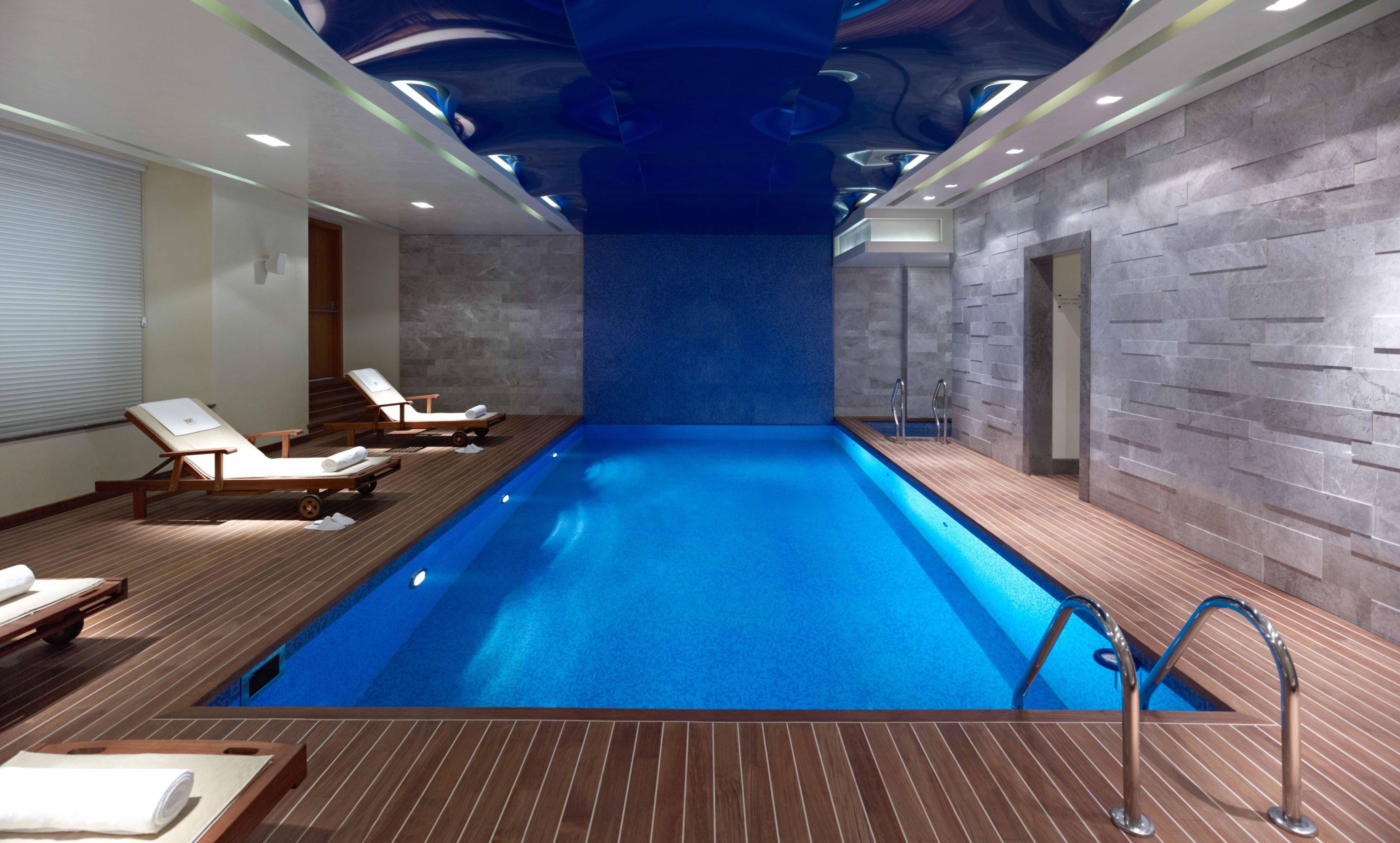 Pera Palace Hotel Provincia di Provincia di Istanbul Esterno foto The pool at the Mandarin Oriental, Munich