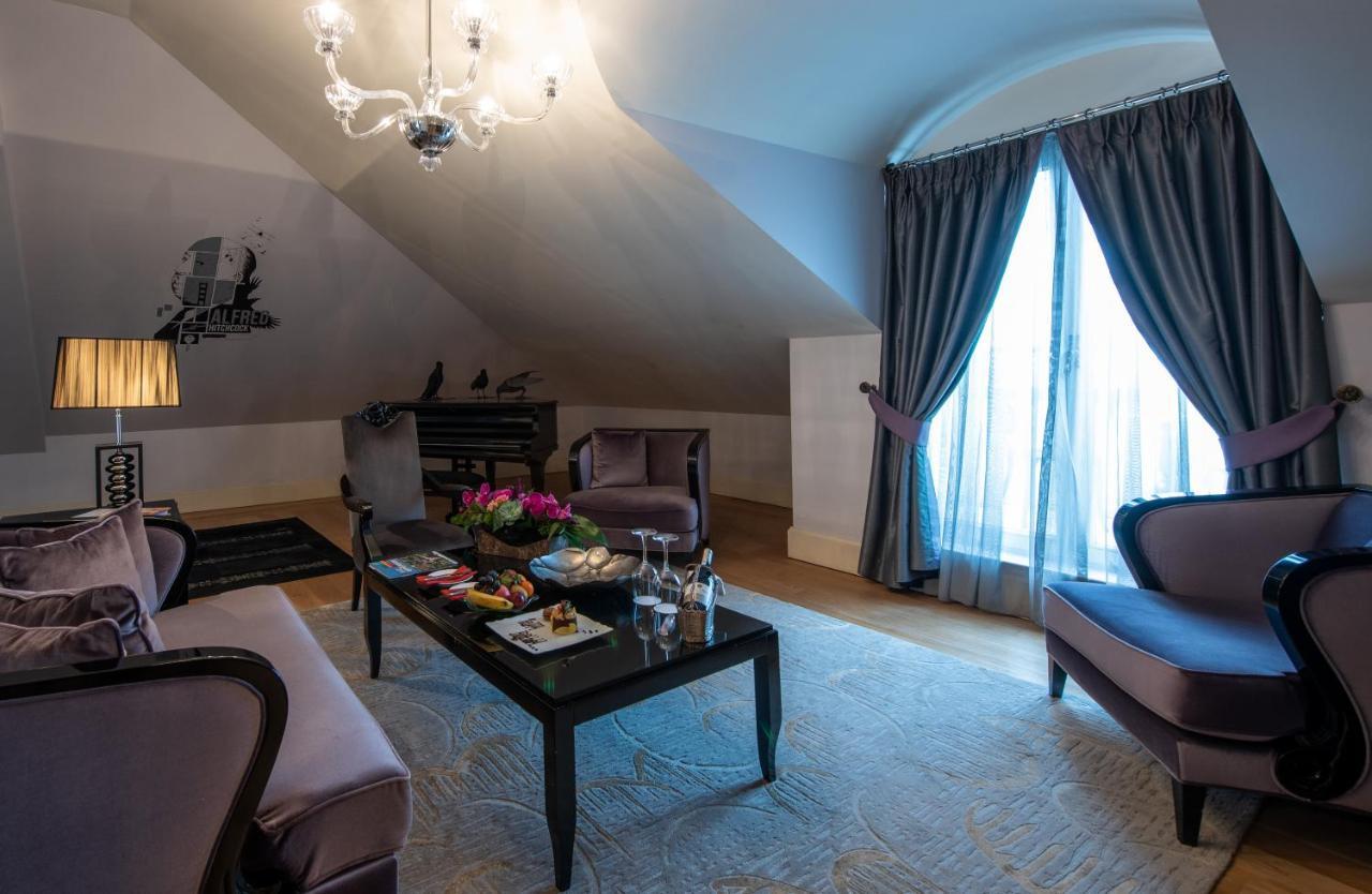 Pera Palace Hotel Provincia di Provincia di Istanbul Esterno foto Suite